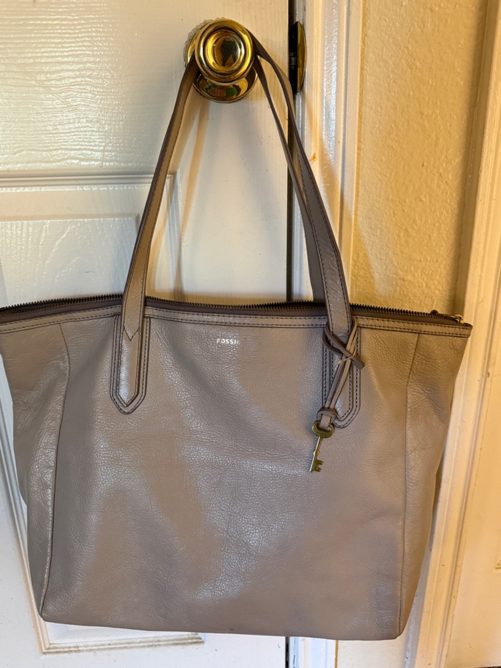 Fossil taupe Leather Zip-Top Tote